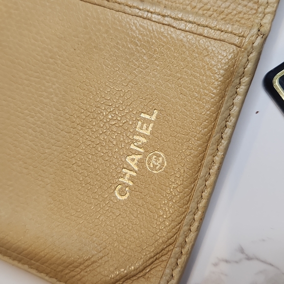 CHANEL Vintage Tan Long Wallet - Picture 7 of 16